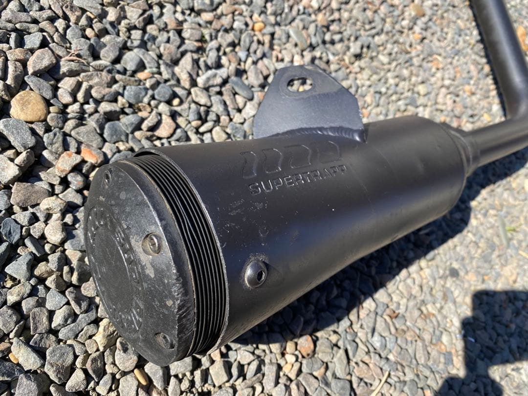 SUPERTRAPP マフラー