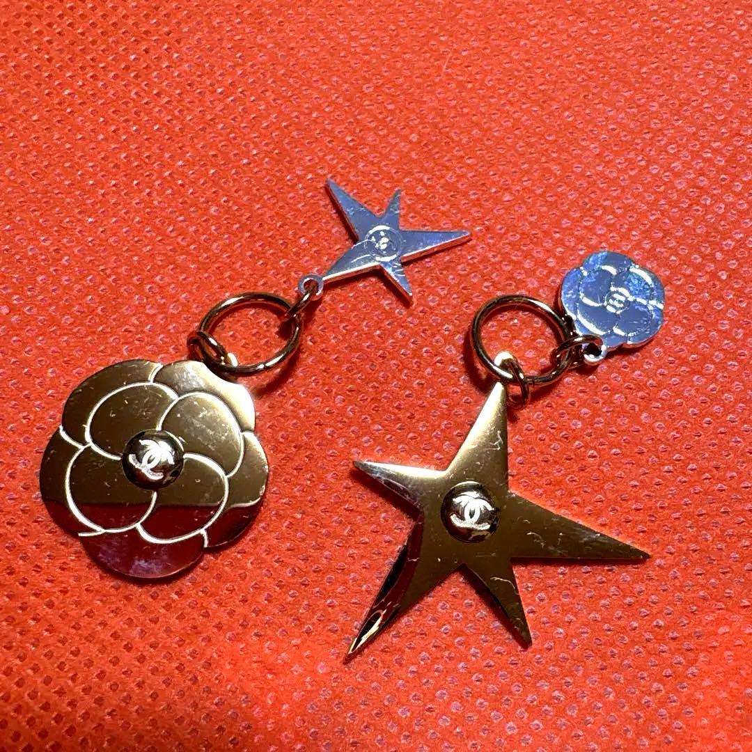 CHANELホリデー2025レキャトルオンブル397新品未使用品チャーム付き