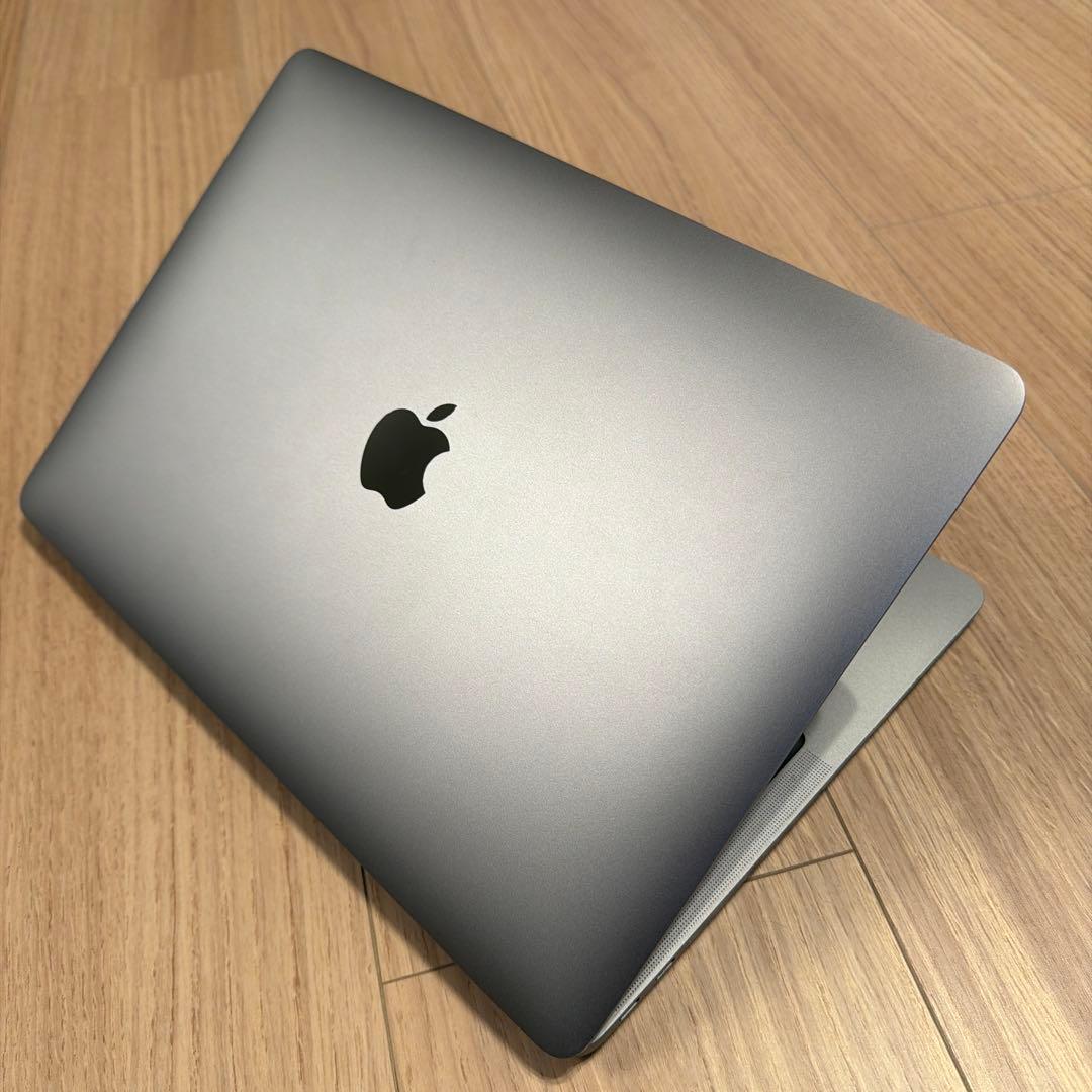 Apple MacBook Air (M1, 2020) 13インチモデル