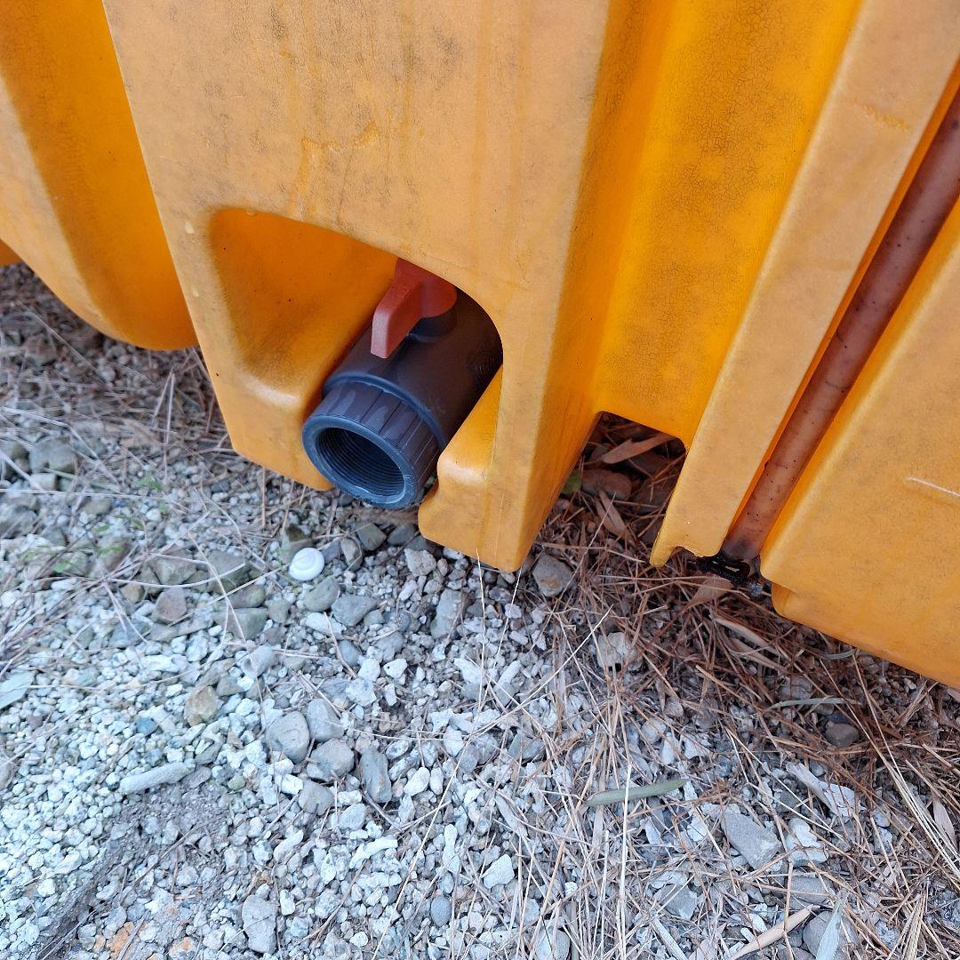 貯水タンク、ローリータンク