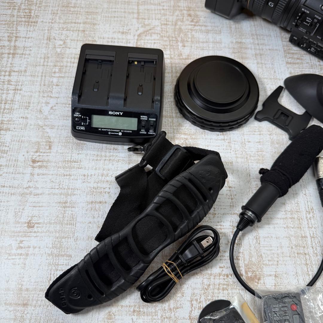 SONY NXCAMカムコーダー HXR-NX3 ソニー　ビデオカメラ