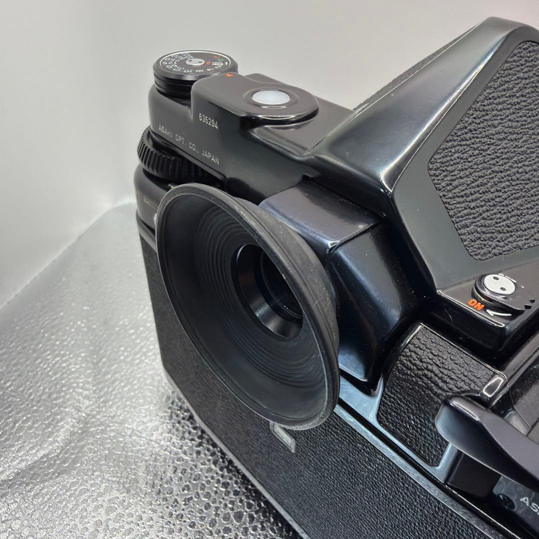 と*ー様 Pentax 6X7 ブラック ボディ　ウッドハンドル付き