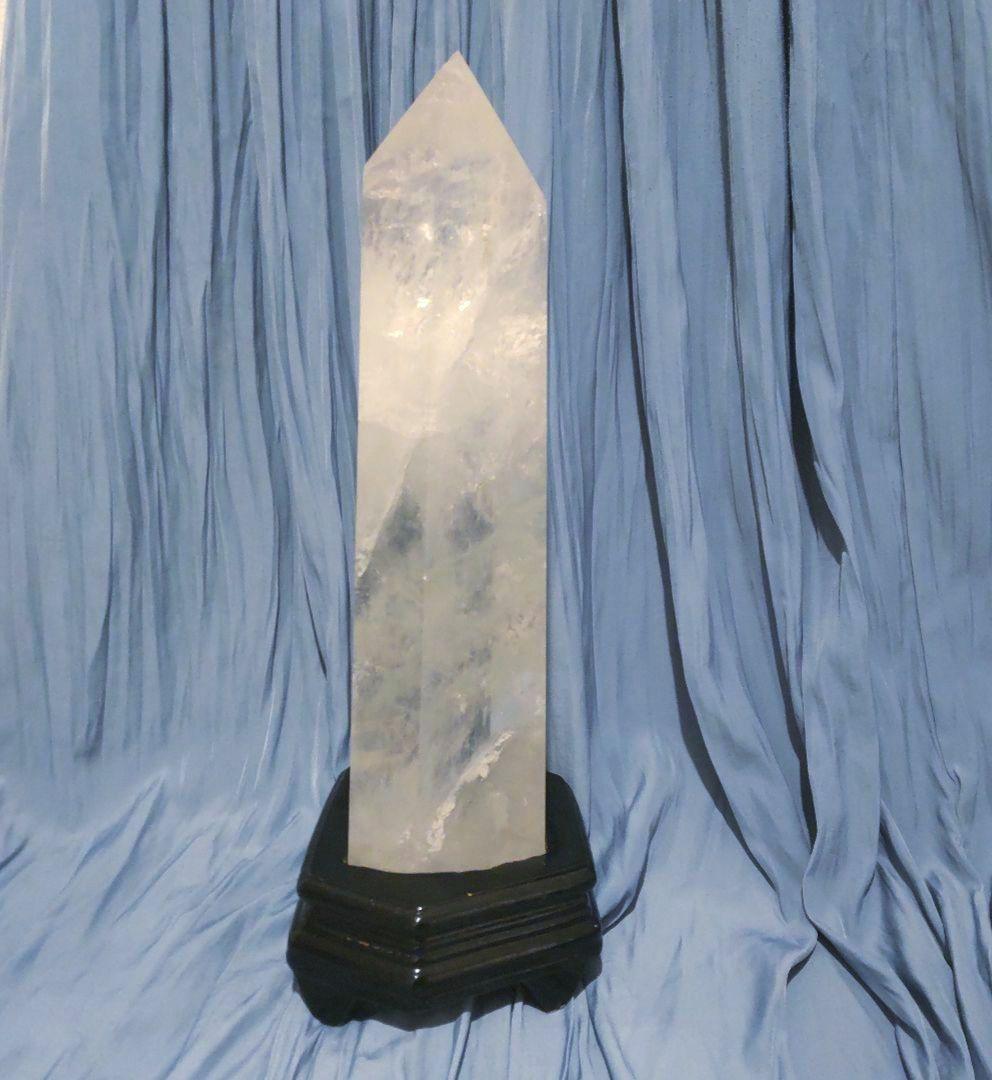 水晶 六角柱 高さ31cm 3.4kg 置物 木製台座付き