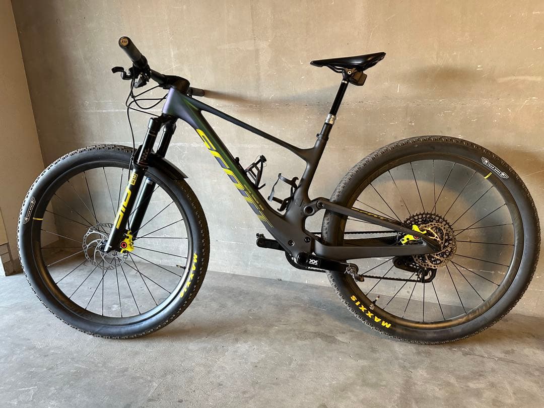 【SCOTT SPARK RC フルカスタム仕様！】