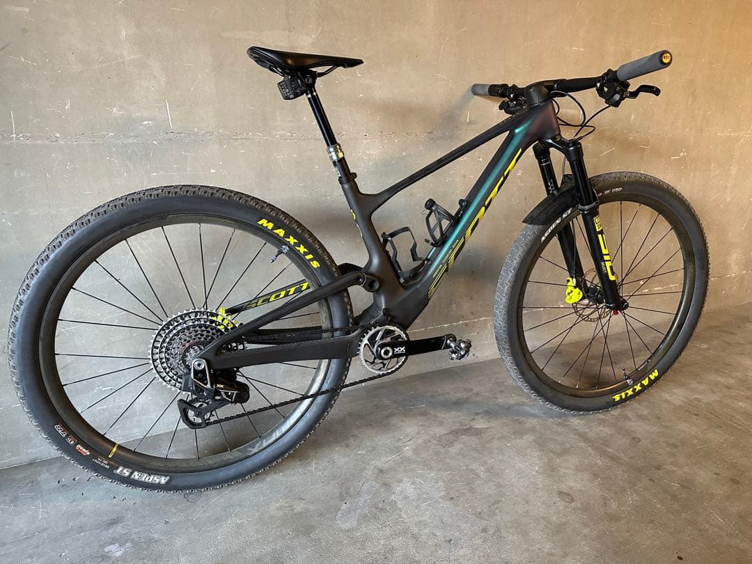 【SCOTT SPARK RC フルカスタム仕様！】