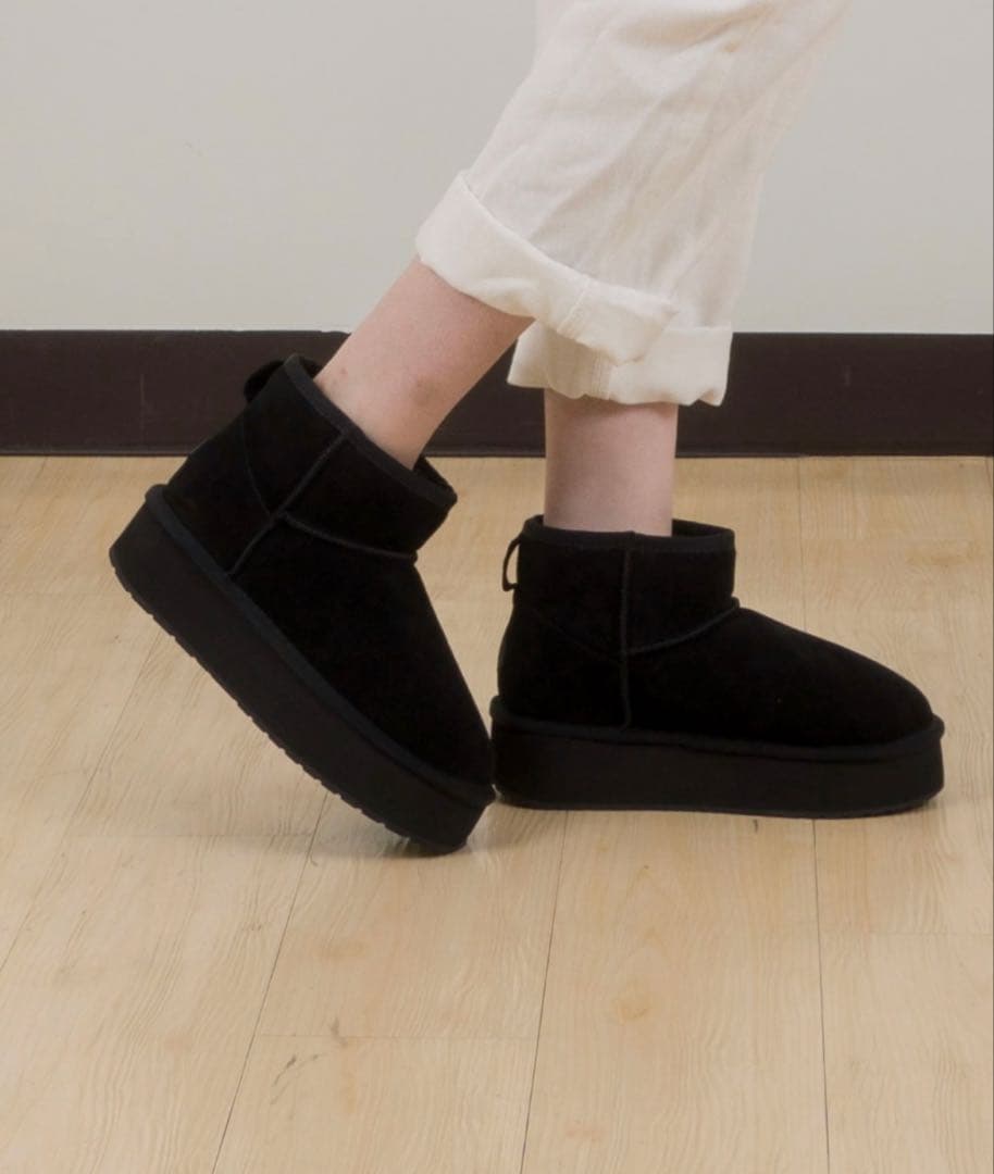期間限定出品☆新品☆EMUショートミニ厚底ムートンブーツ☆7/24センチ