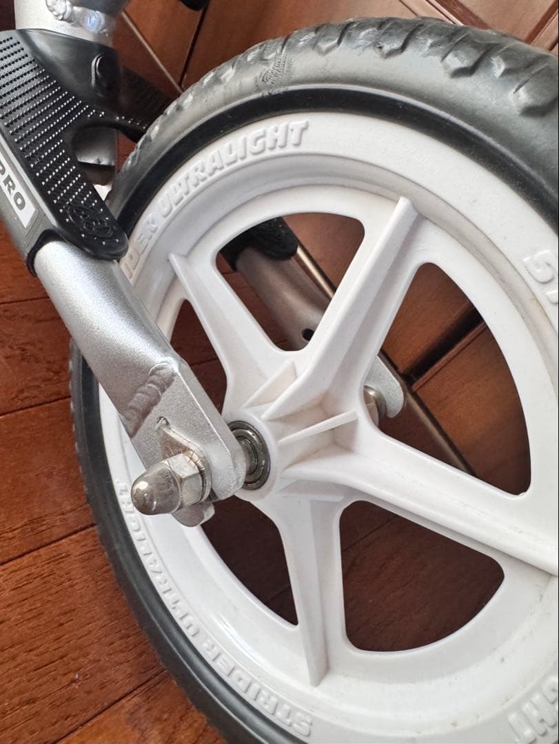 STRIDER pro ナンバープレート付き