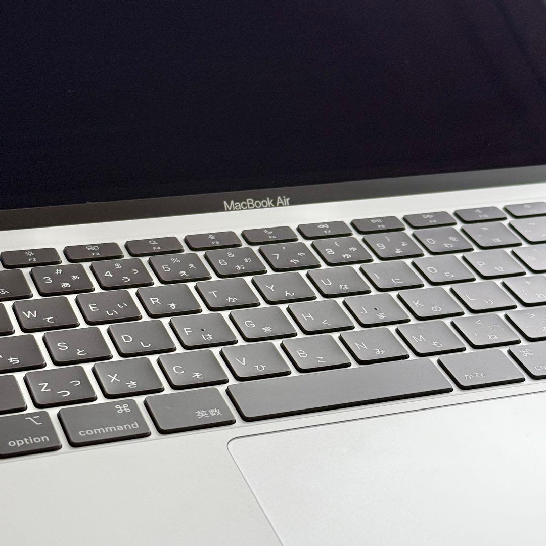 MacBook Air 13 2021 (M1チップ) メモリ8GB256GB
