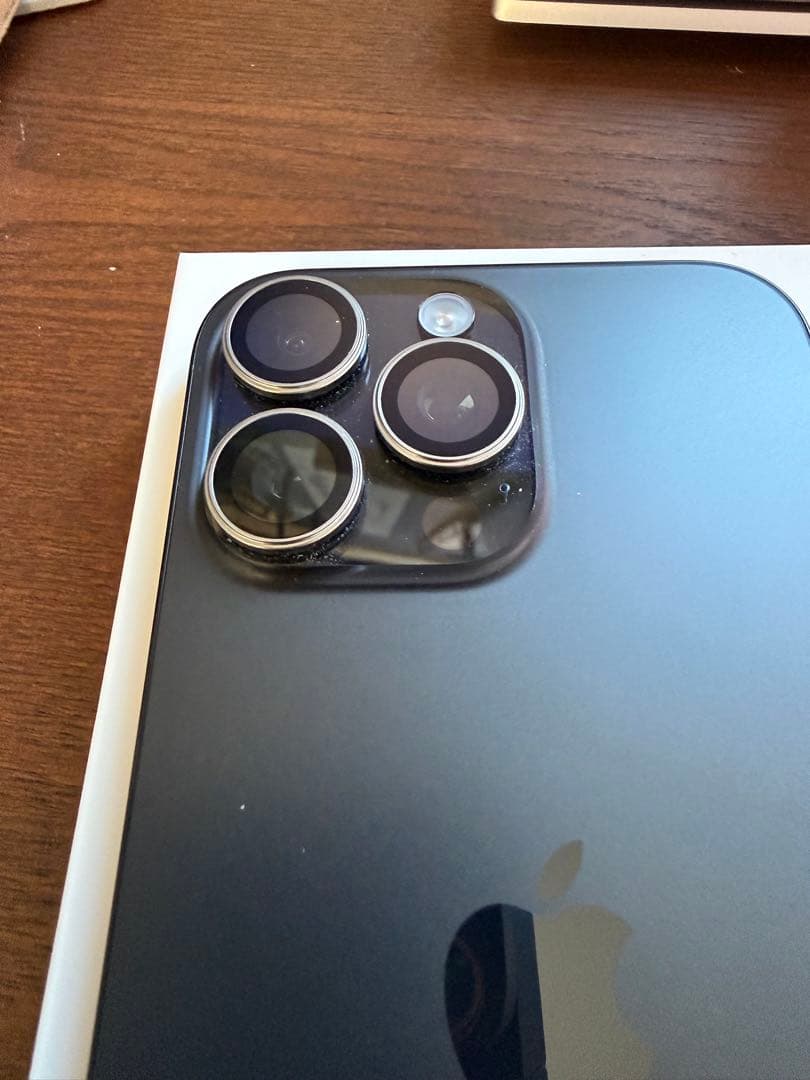 iPhone16 Pro Max ブラックチタニウム SIMフリー