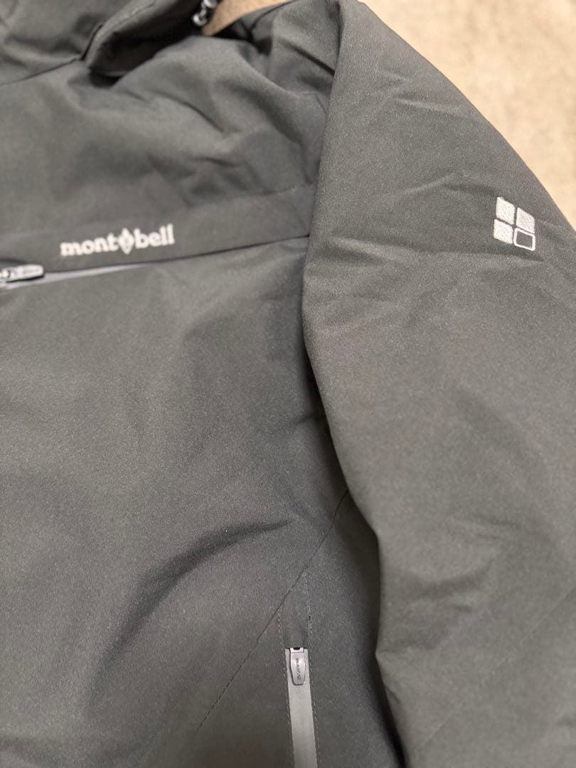 新品 ！モンベル mont-bell 高機能中綿エコダウンジャケット ブルゾン