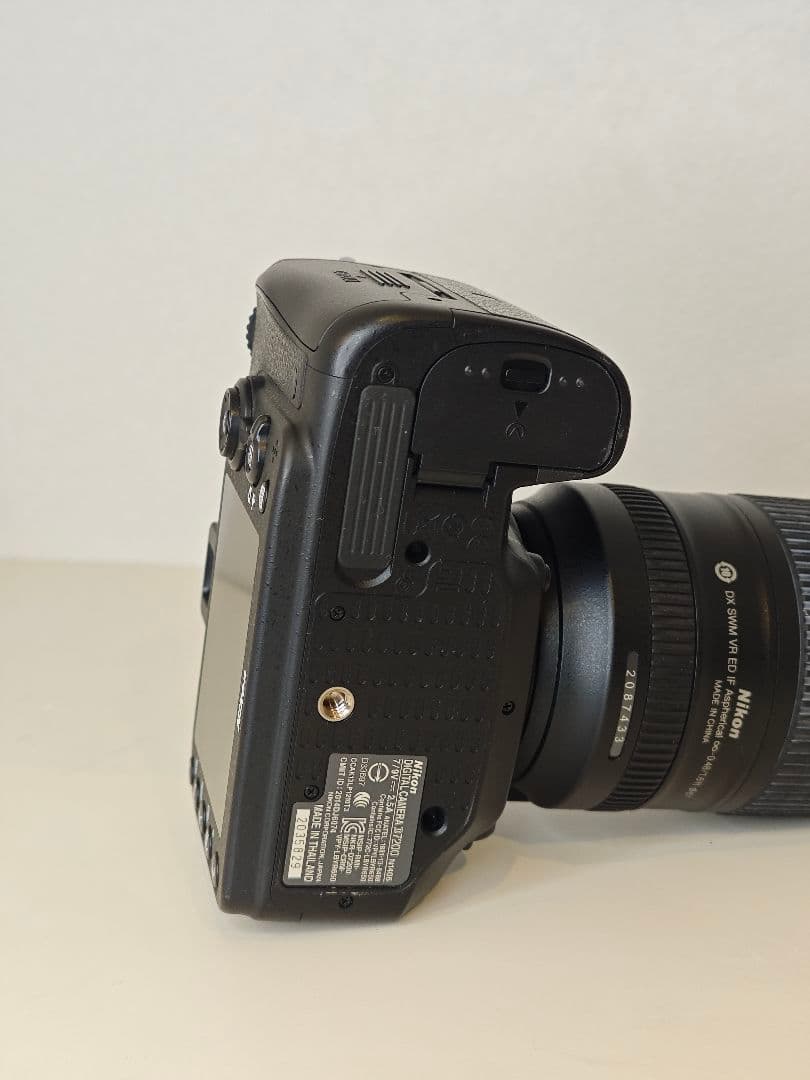 Nikon D7200 ズームレンズキット 18-300mm 35mm