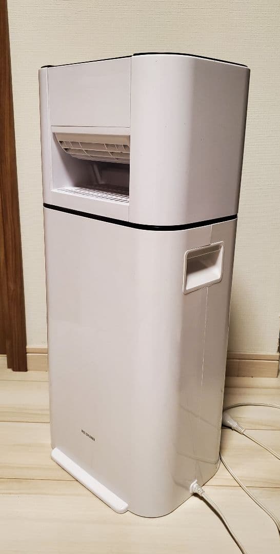【花粉時の室内干しに】アイリスオーヤマ除湿機 IJD-I50-W 2020年製