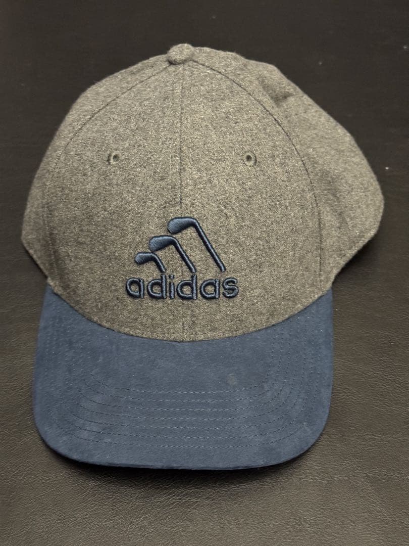 adidas スリーストライプクラブキャップ　アイアンロゴ　ゴルフ　キャップ