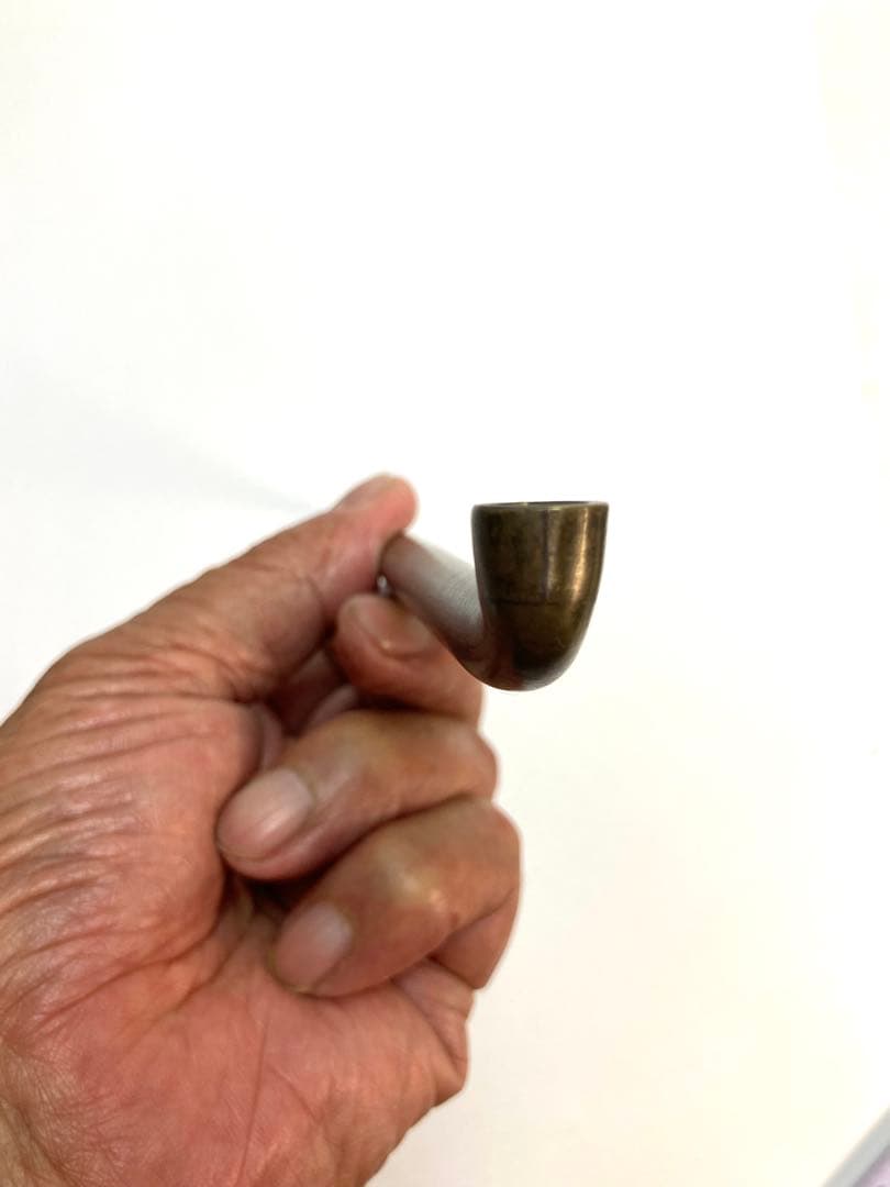 長い阿多張り煙管　棹真鍮吸い口銀製　阿多中村　刻印　鹿児島骨董逸品　31.5cm