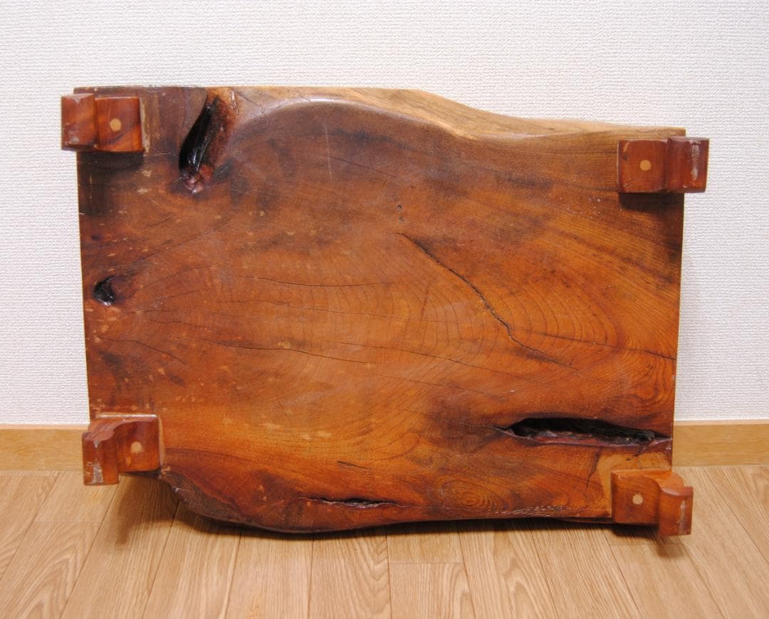 欅？ の花台  木　敷台  一枚板　テーブル 板厚６ｃｍ