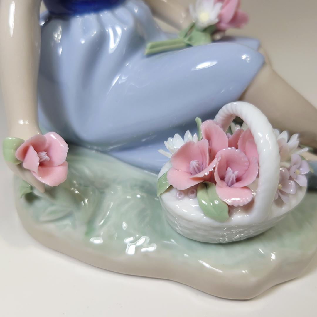 リヤドロ 【LLADRO】野の花とともに/1287 廃盤 フィギュリンスペイン製