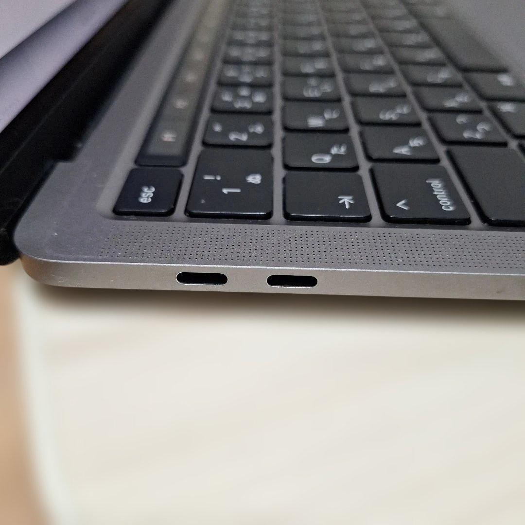 MacBook Pro 13インチ 2020 8GB SSD 256GB