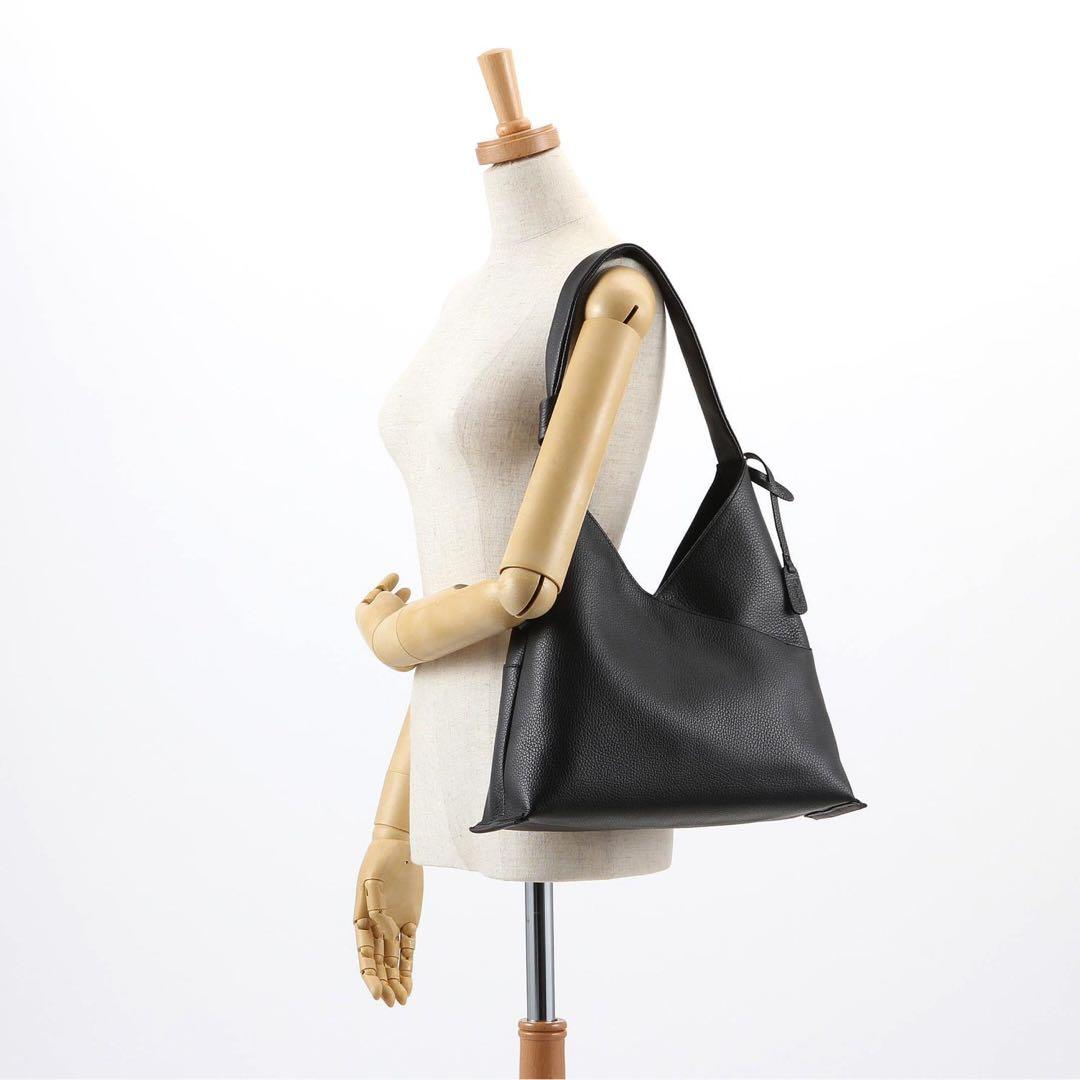 銀座かねまつ　ショルダーバッグ　黒