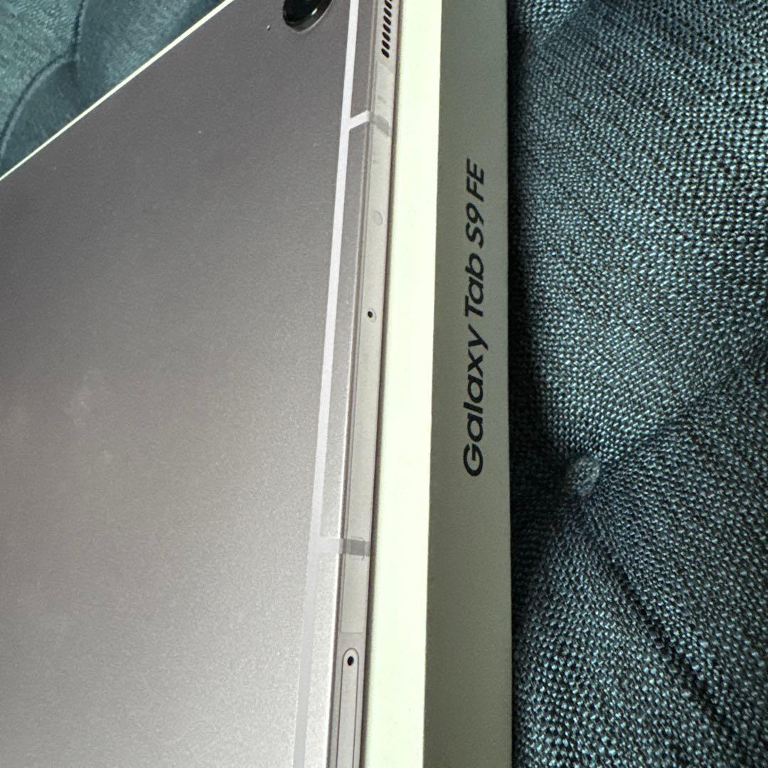 Samsung Galaxy Tab S9 FE 本体 パープル　ケース付き