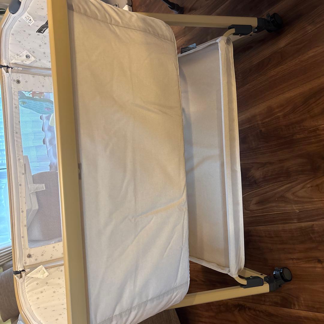 Hzdmj 折りたたみ式ベビーベッド ベージュ