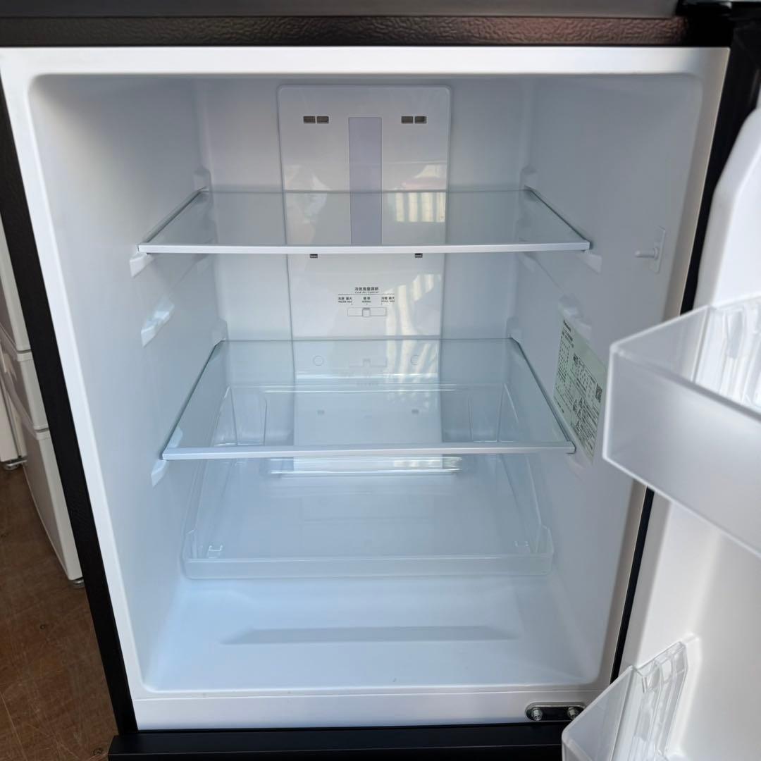57⭐️2023年製美品★パナソニック冷蔵庫　ブラック黒　インバーター　一人暮らし