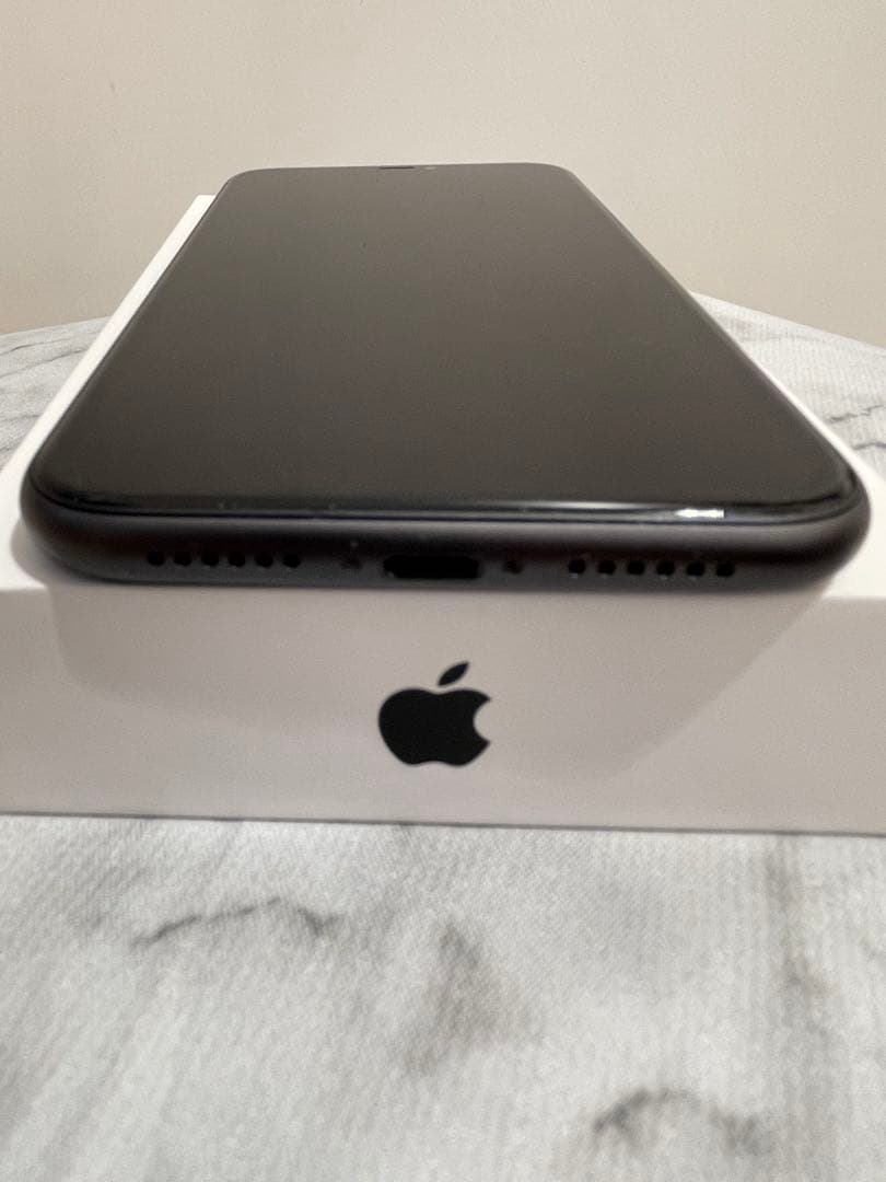 iPhone 11 ブラック 64GB 箱付き