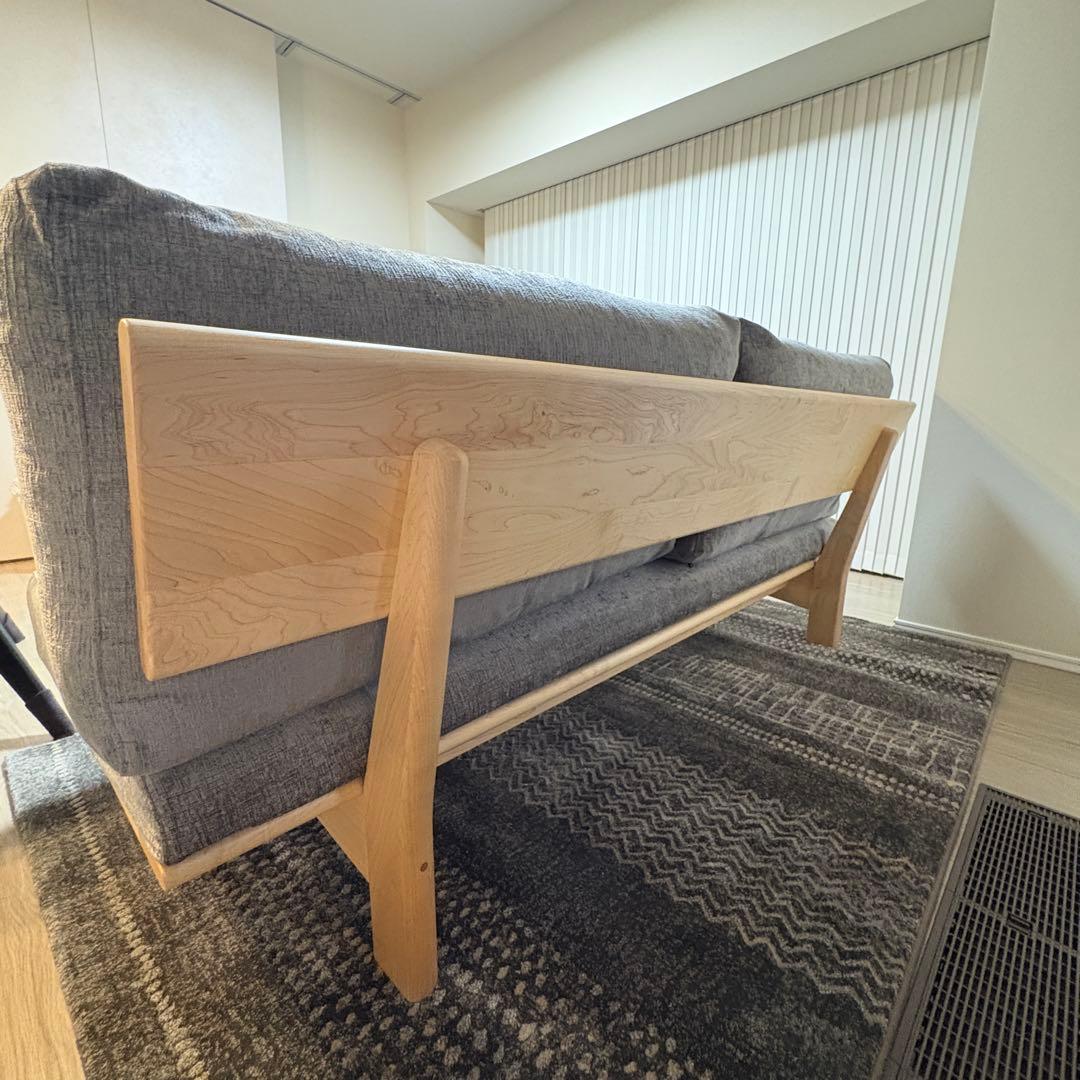 ナガノインテリア グレーソファ 3人掛けソファ　ハードメープル　飛騨産業