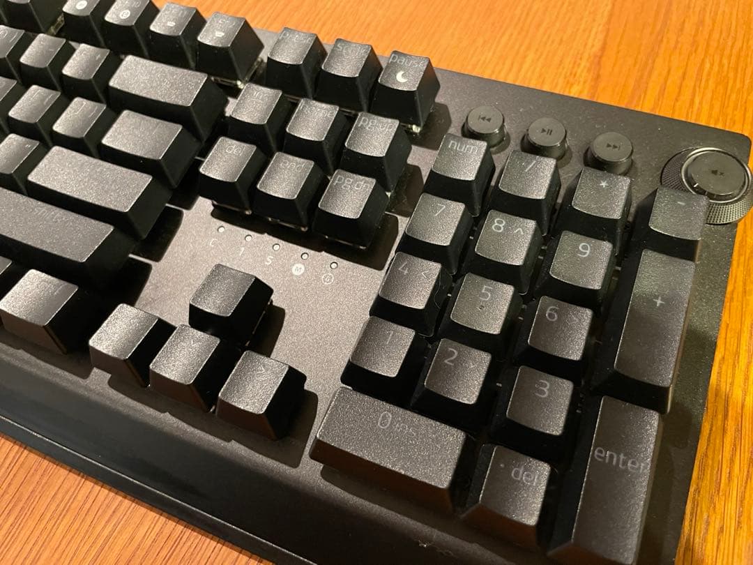 【Razer】BLACKWIDOW V3 RRO キーボード Yellow