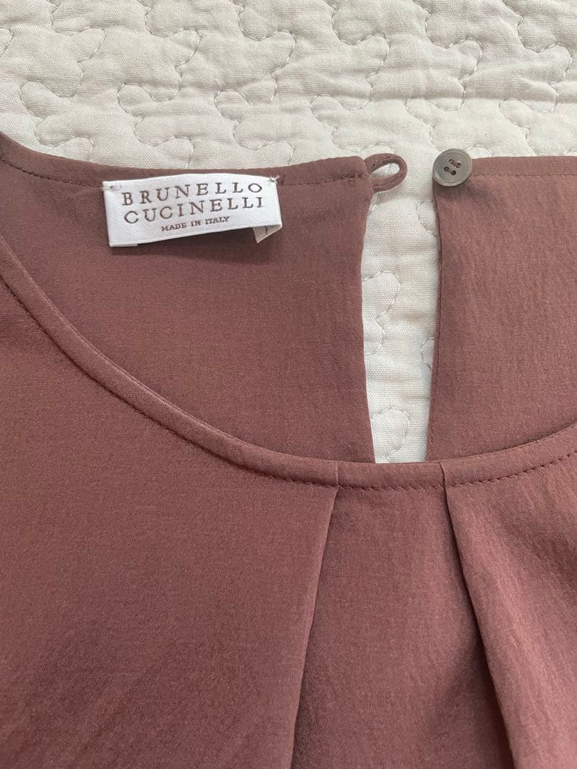 ブルネロクチネリ　シルクブラウス