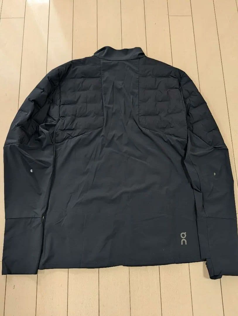 On ブラック アウター　XL
