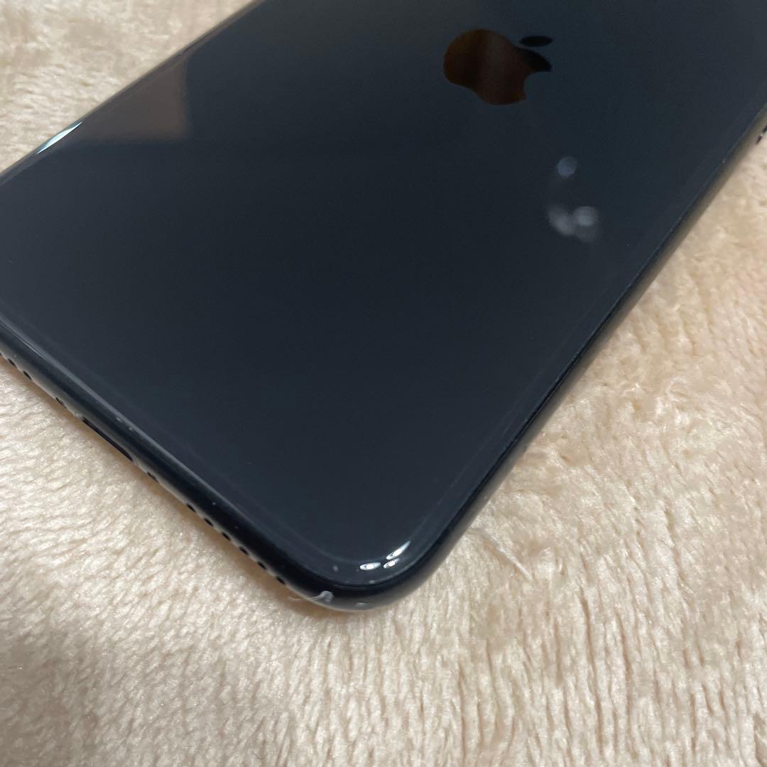 Apple iPhoneSE 第二世代　2020年モデル　ブラック 本体