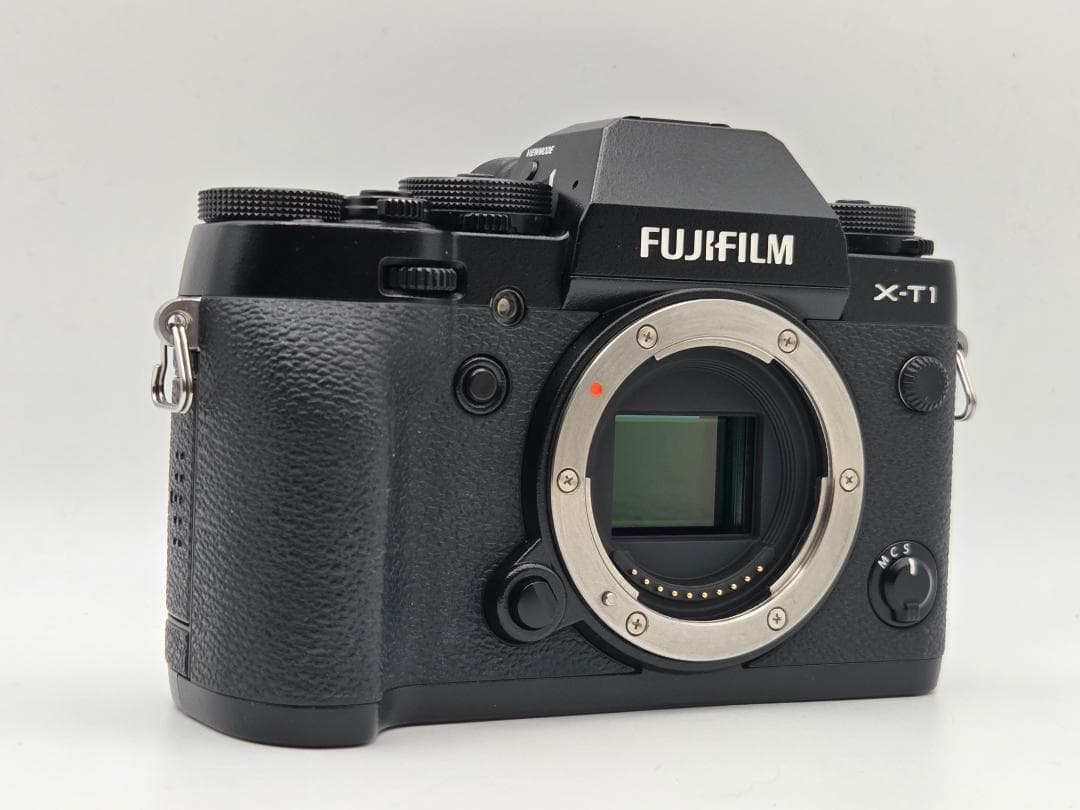 撮影枚数12枚 FUJIFILM X-T1 ブラック ミラーレス