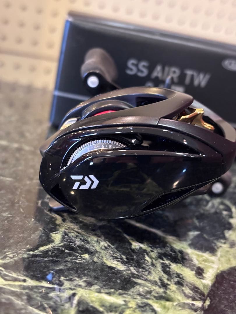 ダイワ SS AIR TW 8.5L ベイトリール