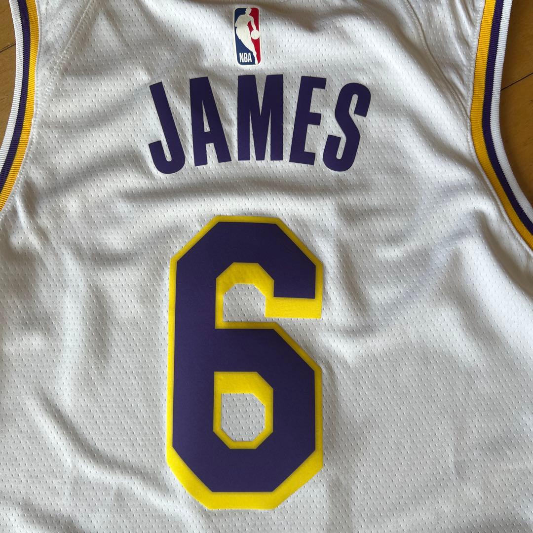 レブロン・ジェームズ　ロサンゼルスレイカーズ　XL 公式　6番