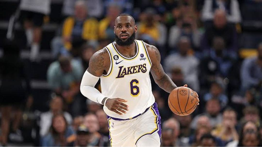 レブロン・ジェームズ　ロサンゼルスレイカーズ　XL 公式　6番