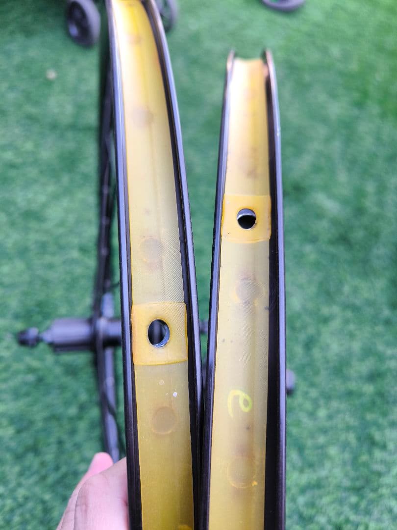 Commencal 27.5インチ MTBホイール 前後セット