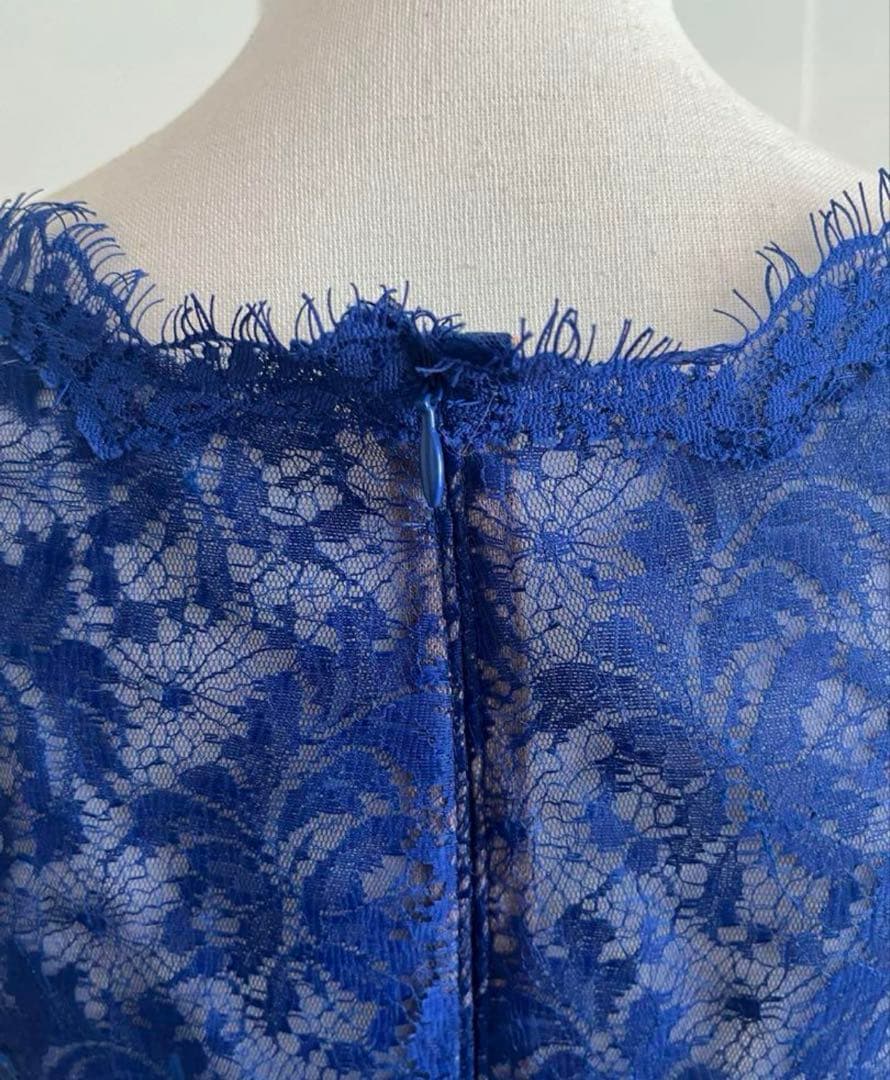 タダシショージのブルーレースタイトドレス, US 4