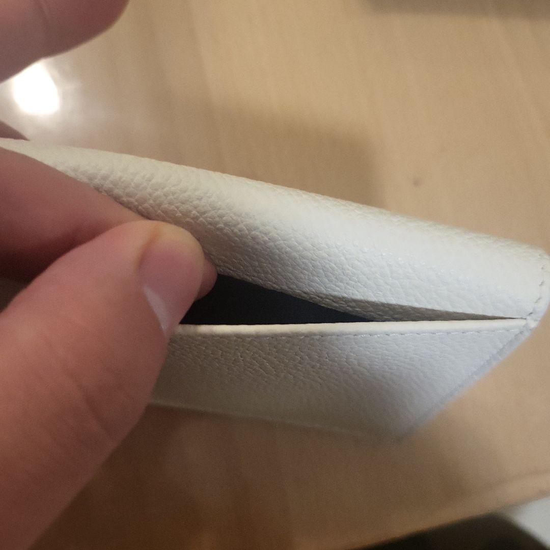 (ほぼ未使用)SAINT LAURENT ホワイト名刺入れ 保存袋付き