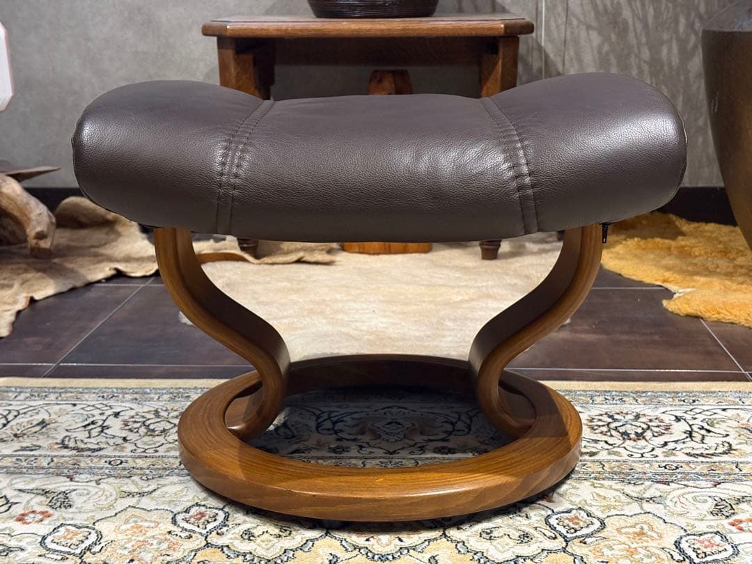 ②エコーネス パーソナルソファ オットマン ストレスレスチェア　IZZ