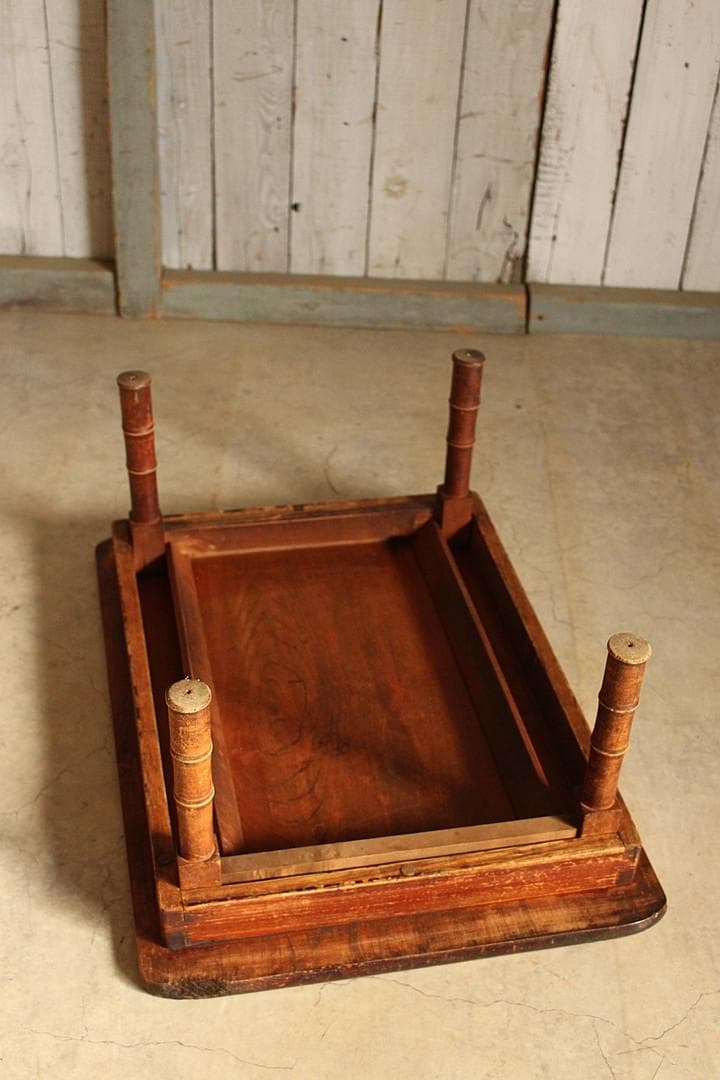 古い小ぶりな折り畳みテーブル　ちゃぶ台　古家具　古民家　古道具