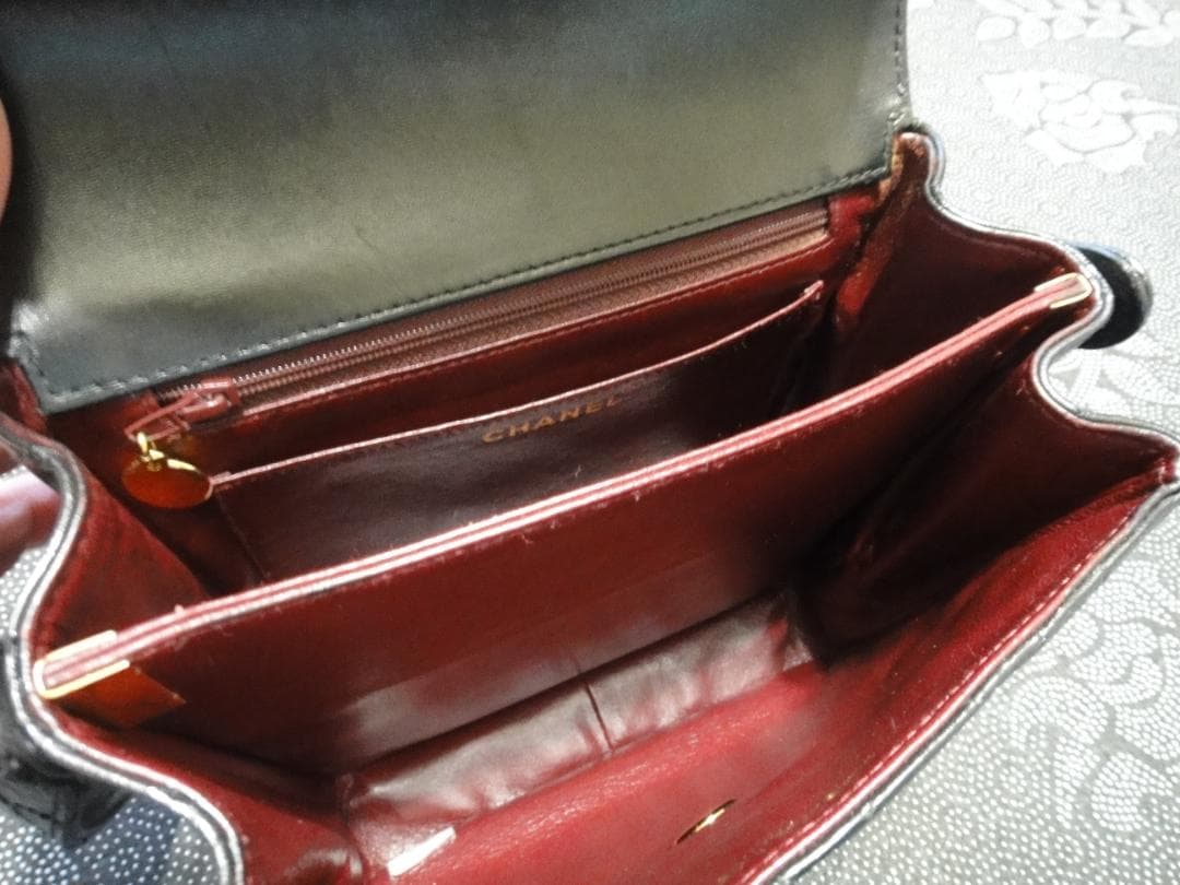 シャネル マトラッセ ココマーク ターンロック トップハンドル ラムスキン