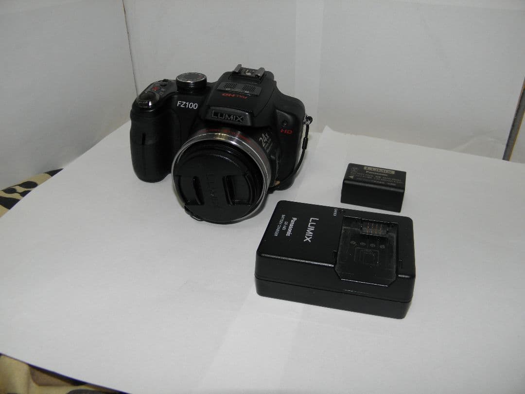 Panasonic LUMIX FZ100★光学24倍ズーム★動作確認済み