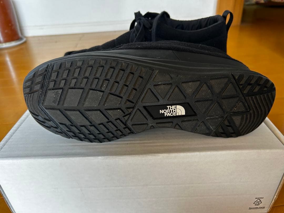 THE NORTH FACE ヌプシ ビーバーブラックNF52372　BK