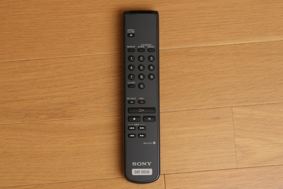 SONY ソニー DATデッキ DTC-ZE700 通電確認のみジャンク品