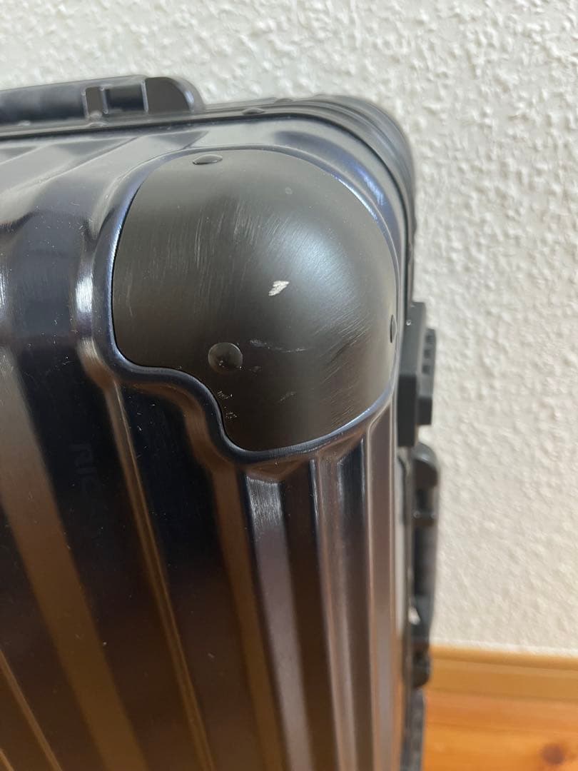 Ricard Aileron Vault スーツケース　SMサイズ　rimowa