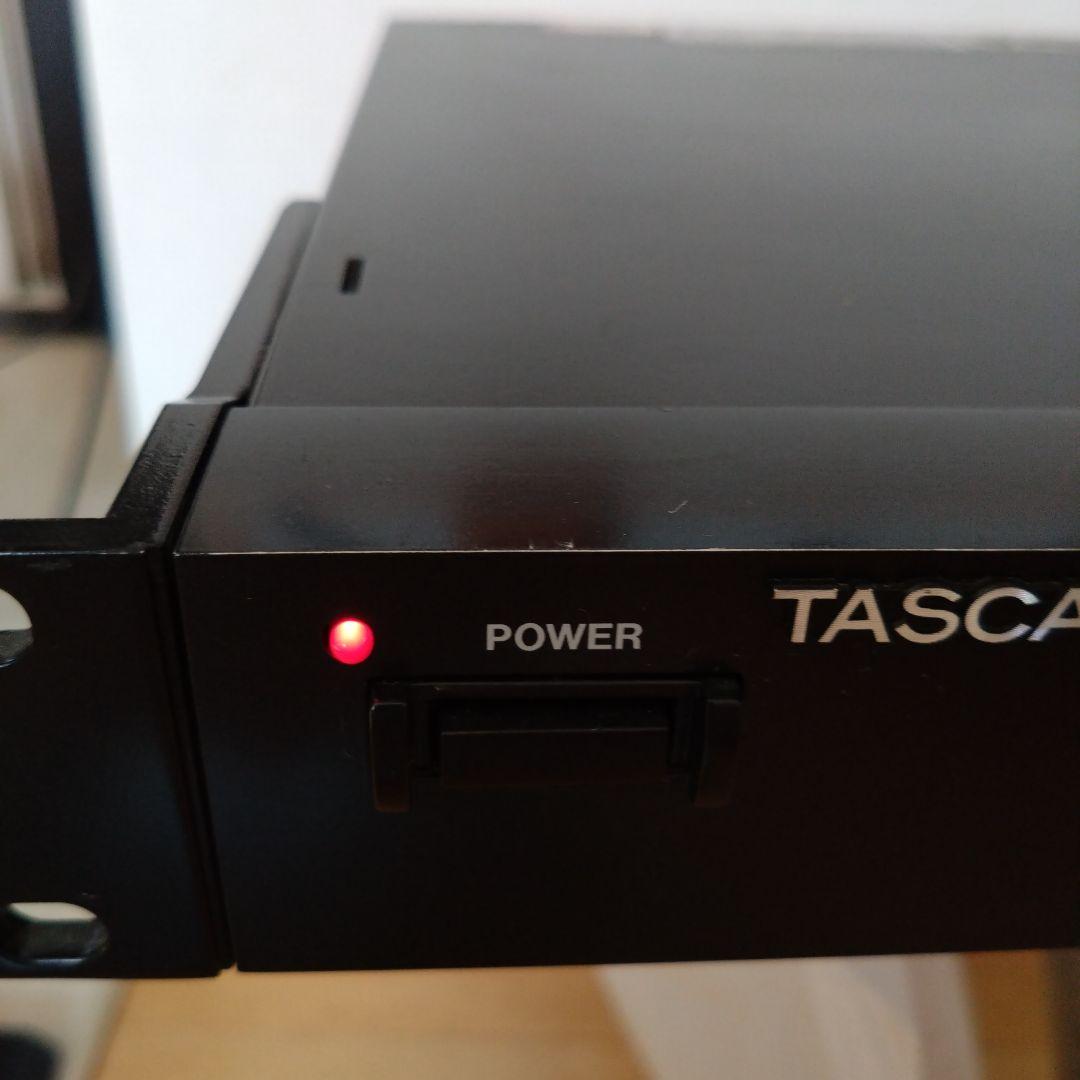 TASCAM LA-40 MK III アンバランスラインコンバーター