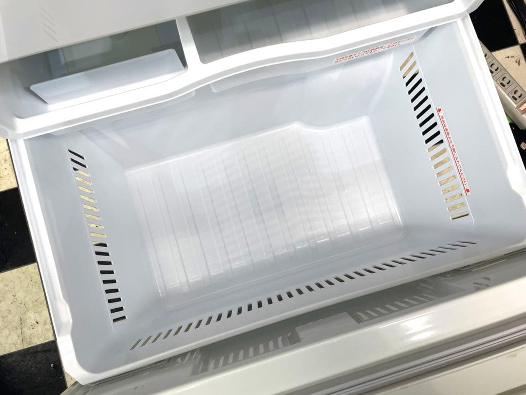 Panasonic　冷蔵庫　NR-C32HGM-W 2018年製　315L　料理