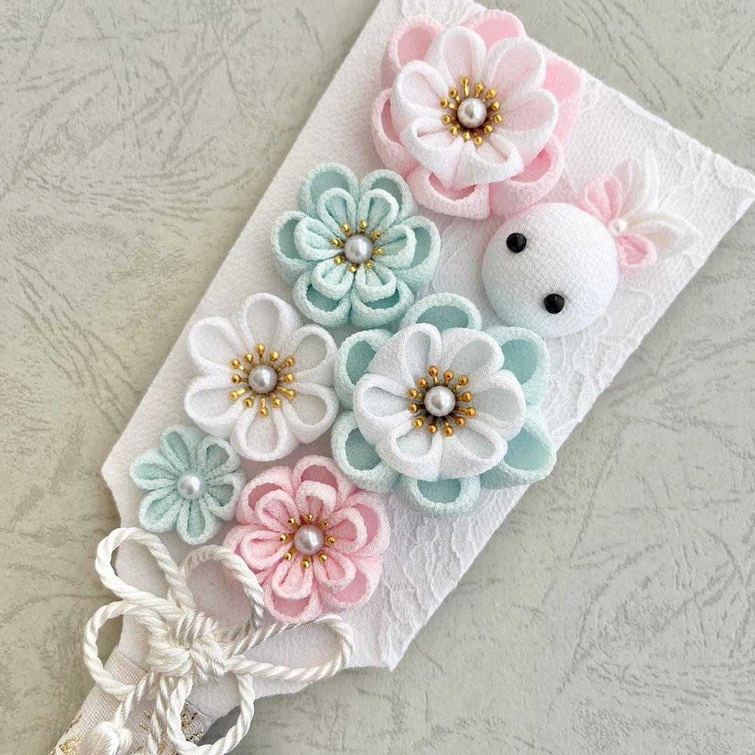 桜とうさぎの羽子板飾り　ハンドメイド　桃の節句　ひな祭り　可愛い　つまみ細工