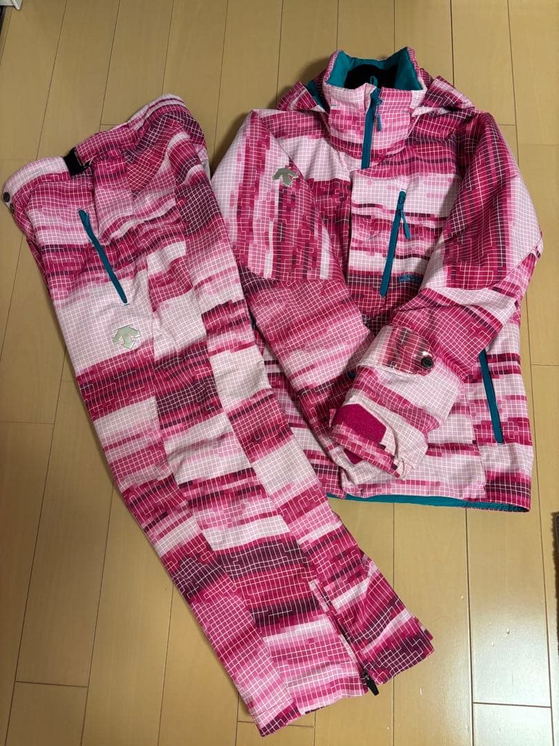 【美品】DESCENTE デサント　スキーウェア