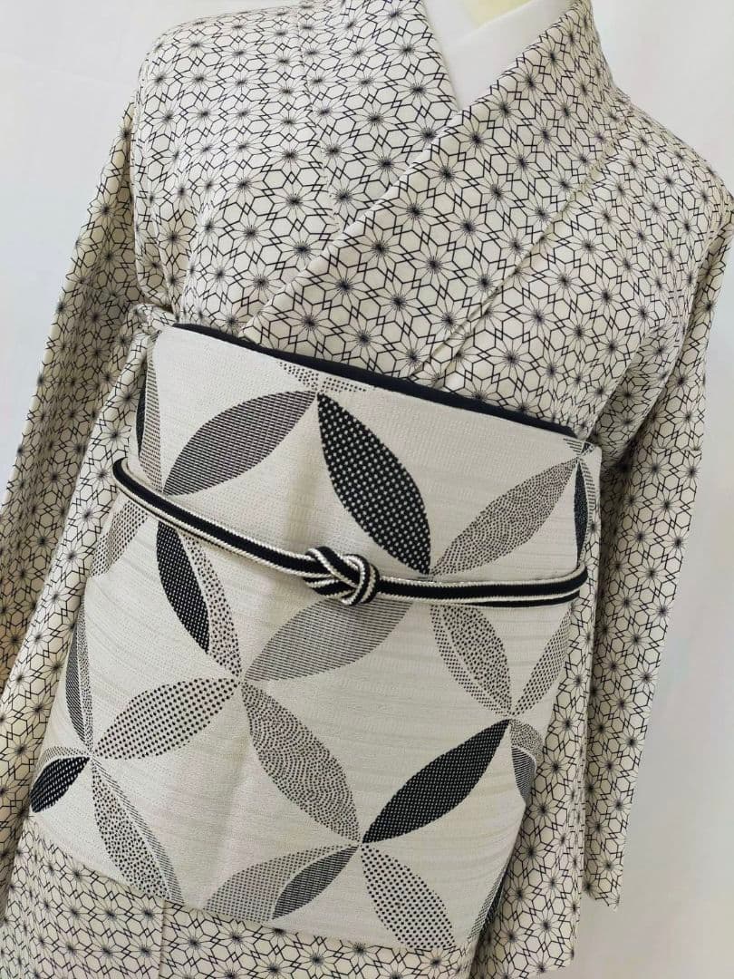 お見分け済　新品未使用　正絹袷　型染め小紋単品